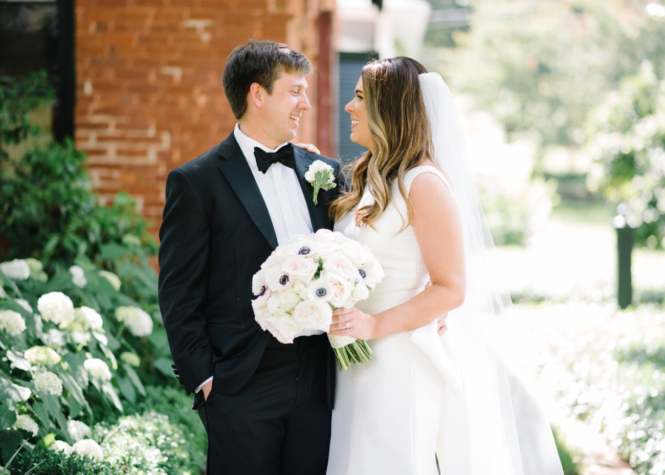 Classic southern bride and groom portraits